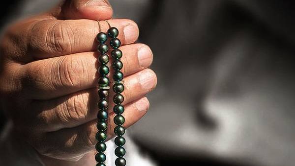نماز و اعمال روز جمعه در مفاتیح الجناح و روایات