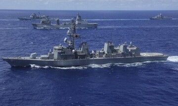 آمریکا در پاسیفیک مانور دریایی برگزار می‌کند
