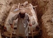 خودروی بنیانگذار طالبان از زیر خاک کشف شد / عکس