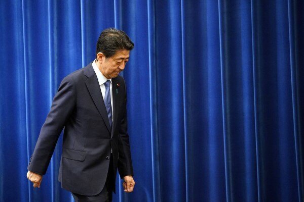 نخست‌وزیر سابق ژاپن هدف تیراندازی قرار گرفت