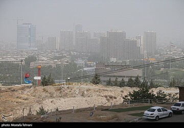 تهران در بین ابرهای آلودگی