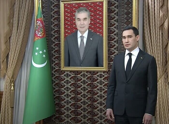 دستور رییس‌جمهور ترکمنستان برای عزل ۲۶ وزیر کابینه 