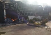 یک کارخانه مبل در تهران آتش گرفت + عکس
