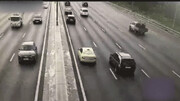 ویدیو هولناک از تصادف زنجیره ای وحشتناک به دلیل توقف کوتاه بی موقع خودرو در اتوبان / فیلم