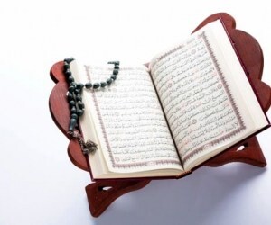 چرا  هنگام تلاوت قرآن باید سکوت کرد؟