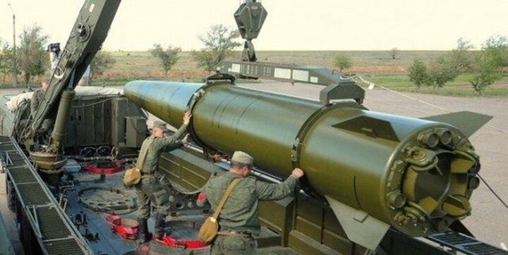 منطقه غیرنظامی دنیپرو اوکراین هدف حمله موشکی روسیه قرار گرفت / فیلم