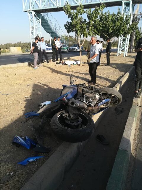 عکس | مرگ تلخ جوان موتورسوار در شمال شهر تهران