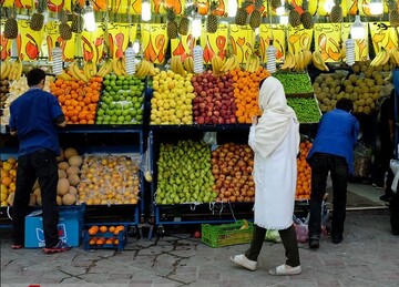 قیمت روز انواع میوه های تابستانی در بازار / هر کیلو گیلاس تک دانه ۱۰۰ هزار تومان!