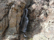 معرفی آبشار زیبای چهرن در منطقه‌ای ییلاقی
