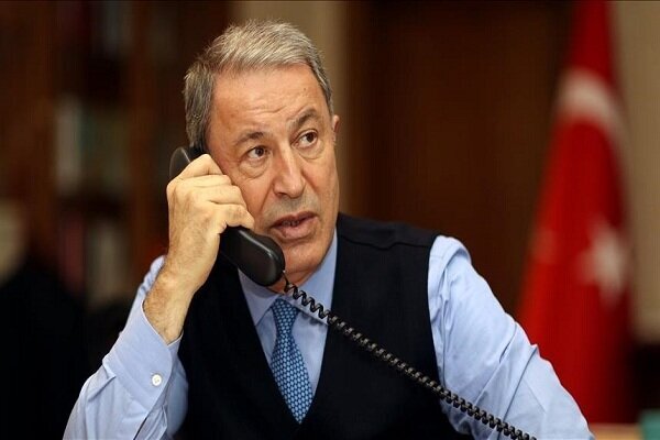 گفتگوی تلفنی  وزیر دفاع ترکیه با مقام اوکراینی درباره انتقال غلات