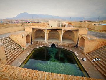 چشمه سلیمانیه مقصدی مناسب برای گردشگری