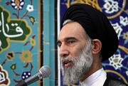 پیش بینی امام جمعه اصفهان: آمریکا محتاج اسلحه ایرانی می شود