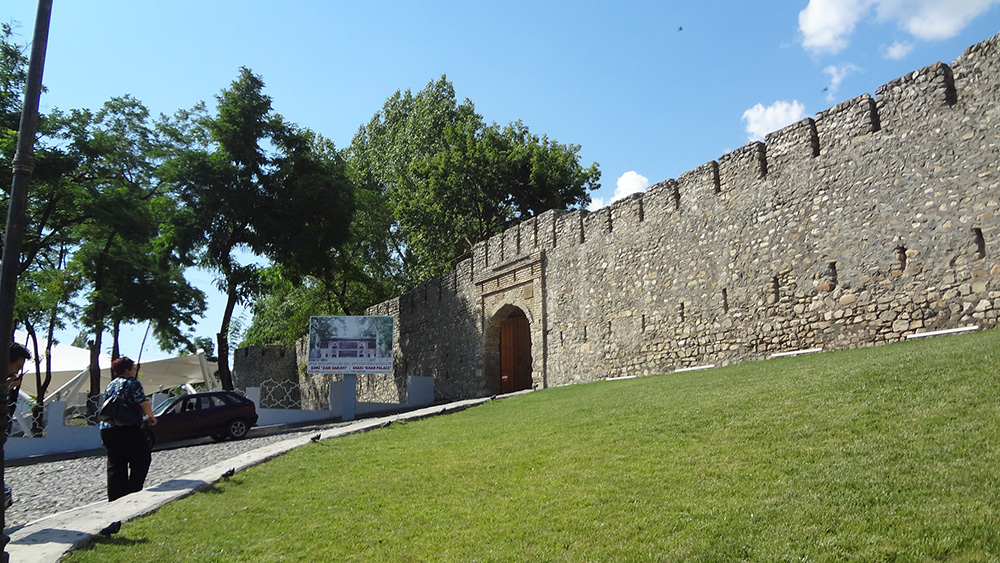 در سفر به آذربایجان از قلعه نوخا در شکی دیدن کنید