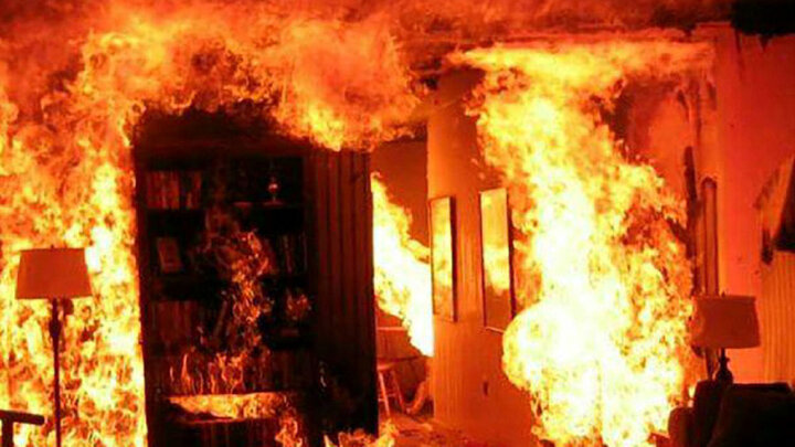 تصاویر هولناک از لحظه آتش‌ زدن عمدی یک خانه در محله شوش تهران + علت چه بود؟ / فیلم