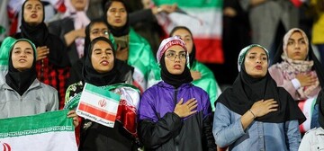 زنان ایرانی می‌توانند به ورزشگاه‌های فوتبال بروند