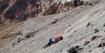 مرگ ۲ کوهنورد کرمانشاهی در دماوند / انتقال اجساد کوهنوردان در زمستان انجام می‌شود!