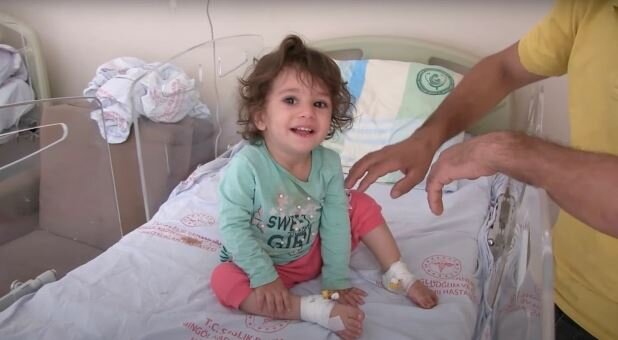 کودک 2 ساله در واکنش به نیش مار او را گاز گرفت و کشت