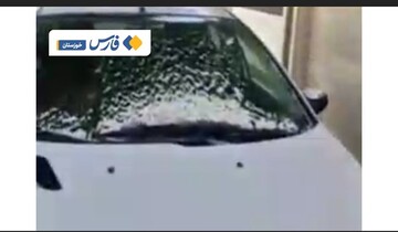ویدیویی عجیب از بارش پودر سفید رنگ از آسمان آبادان / فیلم