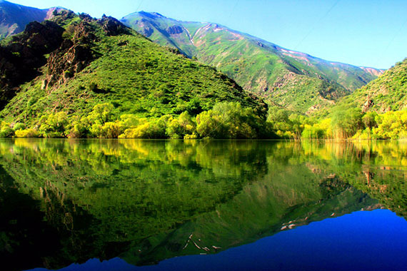 مارمیشو؛ دریاچه‌ای مابین ایران و ترکیه 