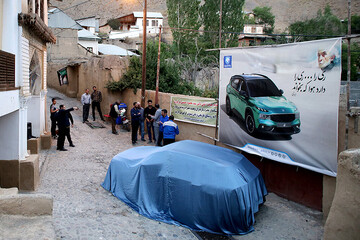 رونمائی از خودروی جدید ری را در خانه نیما یوشیج  + تصاویر و قیمت