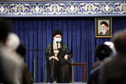رهبر انقلاب: پرچم جمهوری اسلامی همان پرچم ائمه و انبیاء است