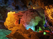 بی‌نظیرترین غار سه طبقه ایران در استان مرکزی