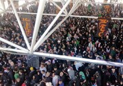 بلاتکلیفی بیش از ۵ هزار زائر ایرانی در مرز خسروی + فیلم