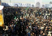 انتقاد روزنامه جمهوری اسلامی از وضعیت زائران اربعین در مرزها