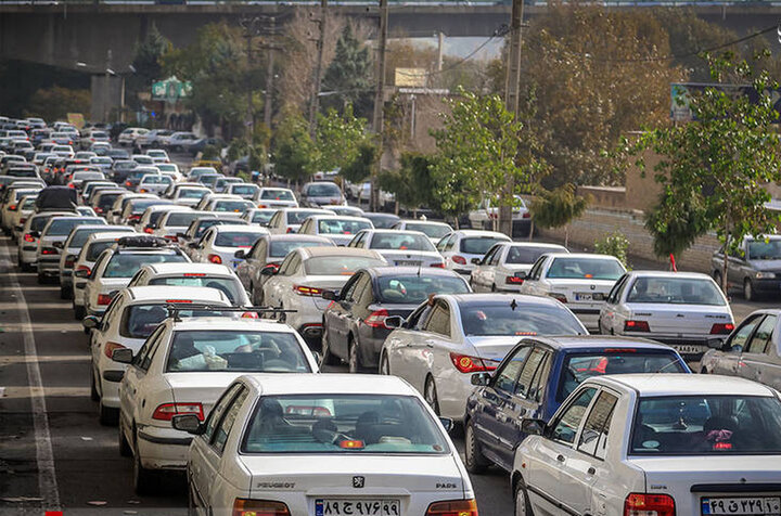ساعت کاری ادارات در تهران شناور می‌شود؟
