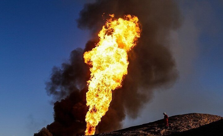 جزییات و علت وقوع آتش‌سوزی در میدان نفتی شادگان