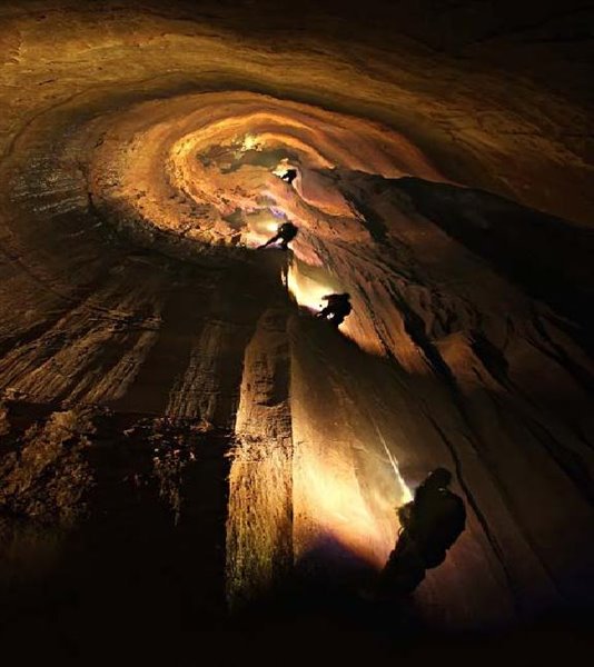 عمیق‌ترین غار جهان در کرمانشاه 