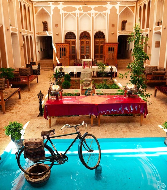 خانه تهرانیها (هتل موزه فهادان) | سفر به یزد: سایت جامع گردشگری یزد | رزرو  هتل های یزد و تور یزد