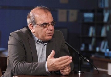 عباس عبدی: حکومت عقلانیت به خرج دهد و با تقاضای تجمع اعتراضی موافقت کند