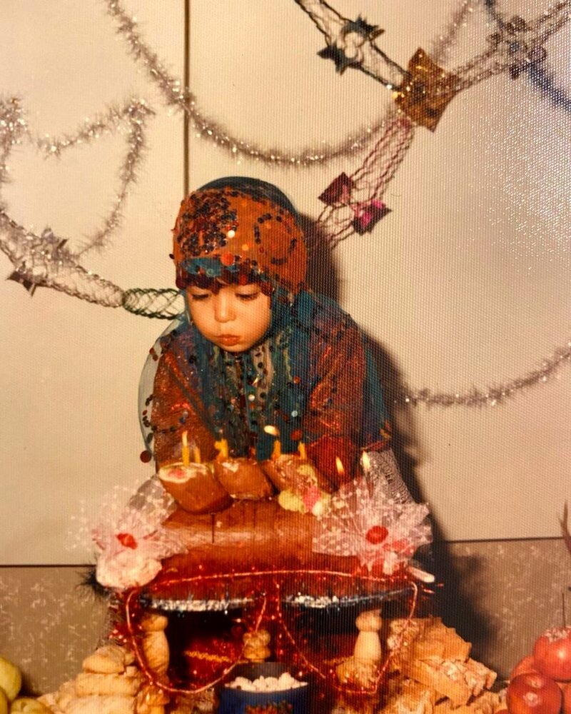 رونمایی جالب لیندا کیانی از کودکی اش در لباس محلی شیراز