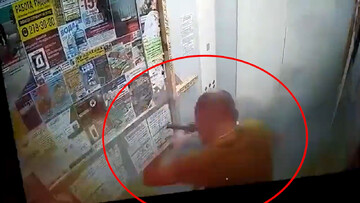ویدیو هولناک از لحظه آتش گرفتن باتری دوچرخه برقی در آسانسور