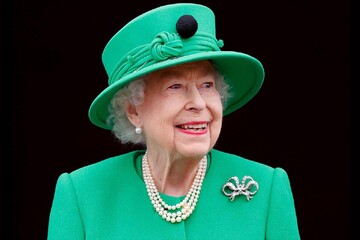سنگ قبر ملکه انگلیس را ببینید + عکس