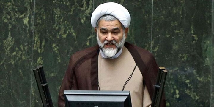 نماینده مجلس: مجازات علی کریمی مشخص شده است