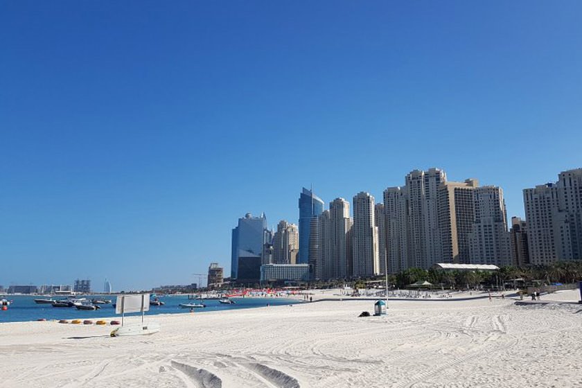 ساحلی با بیش از ۴۰ برج در دبی 