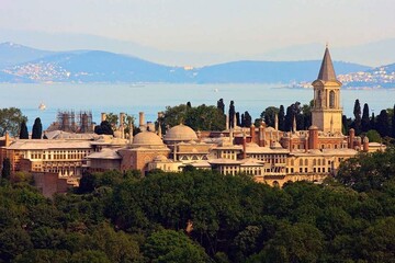 کاخی با قصه‌های رنگارنگ در استانبول