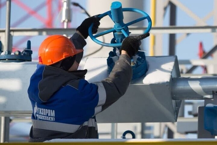 روس‌ها تولید گاز را ۱۰ درصد کاهش می‌دهند/ تلاش پوتین برای تلف کردن اروپا از سرما