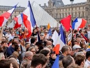 معترضان فرانسوی به خیابان‌ها ریختند