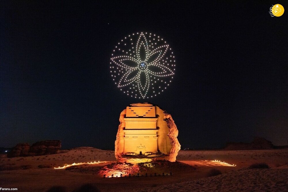 نمایش خیره کننده ۴۰۰ پهپاد در آسمان عربستان