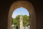 مناره‌ای لرزان در سینه اصفهان
