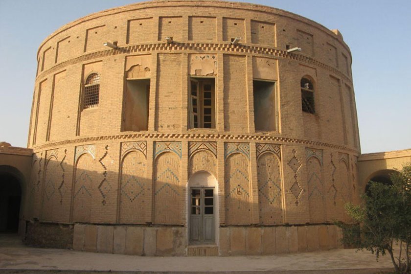 قلعه پر رمز و راز تاریخی در نجف‌آباد 