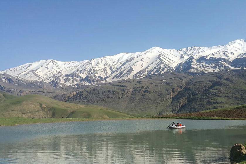 روستایی با ۱۶۰۰ نفر جمعیت در نهاوند