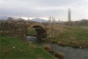پلی با قدمت قاجاری در قعر تویسرکان