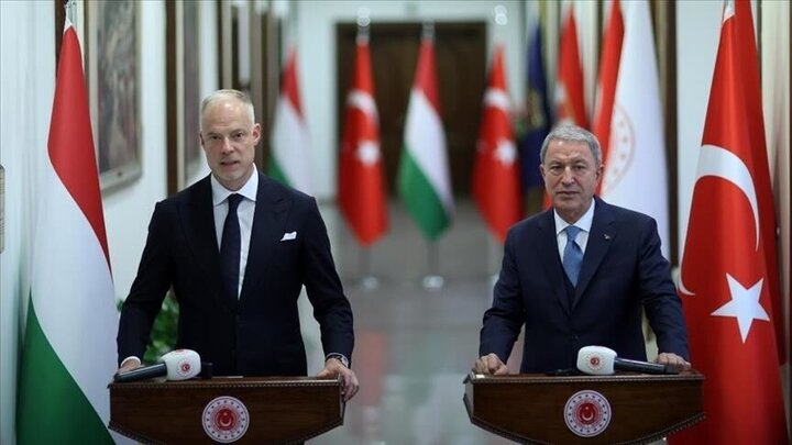 امضای توافق‌نامه نظامی میان مجارستان و ترکیه