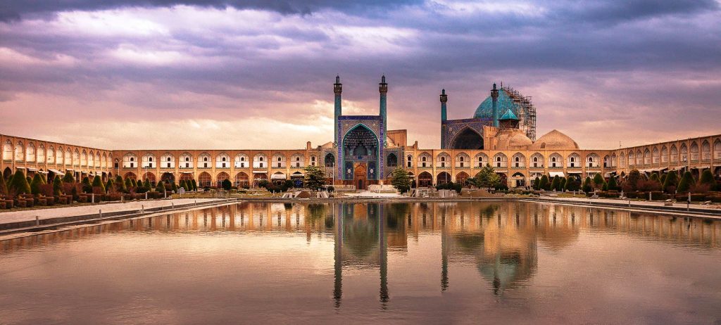 بهترین زمان برای سفر به اصفهان کی است؟