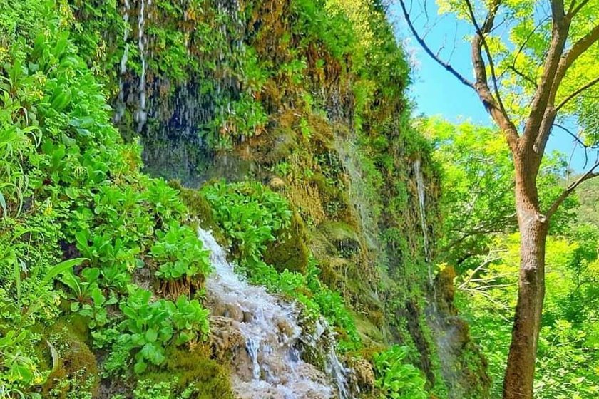 آبشار آبگرم در لرستان