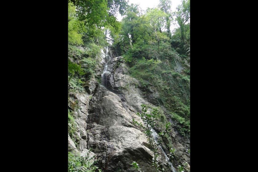 آبشاری با ارتفاع ۸۱ متر در کردکوی 